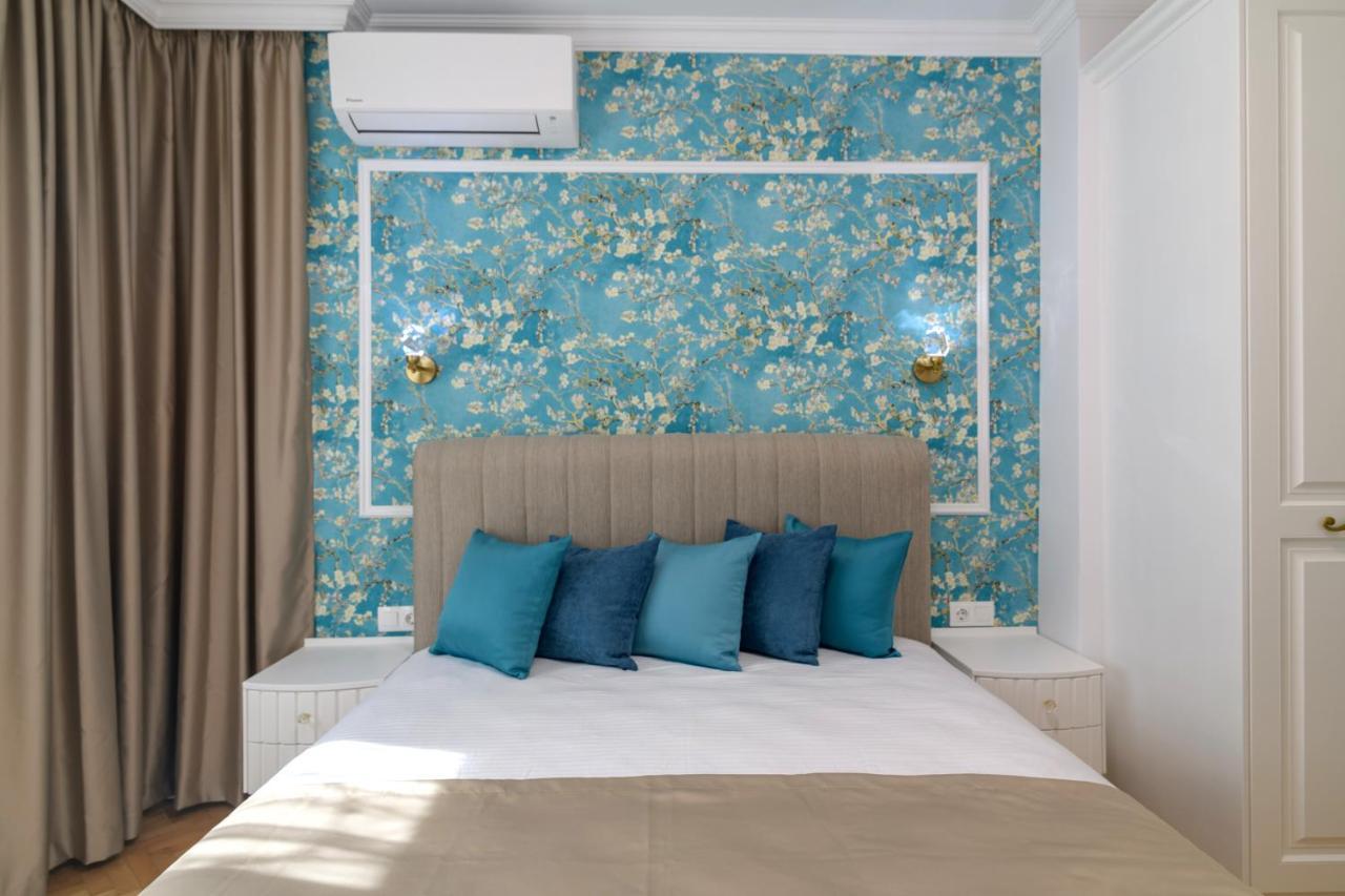 Лукс На Море Luxury Apartment In Downtown With Garage Varna Eksteriør bilde
