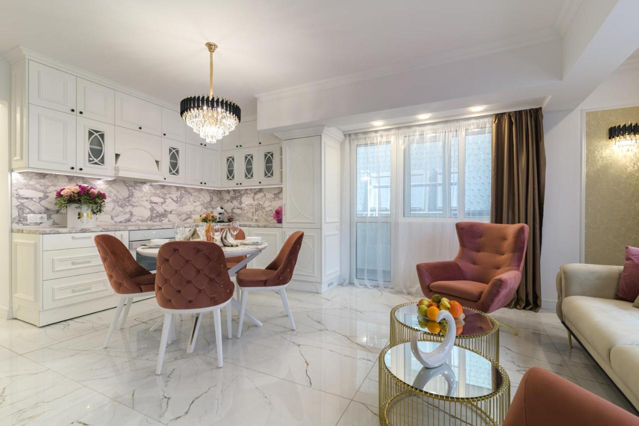 Лукс На Море Luxury Apartment In Downtown With Garage Varna Eksteriør bilde