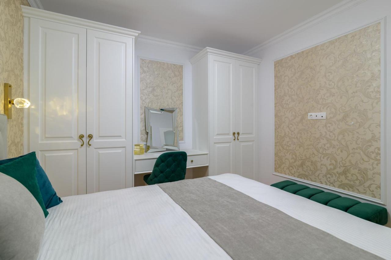 Лукс На Море Luxury Apartment In Downtown With Garage Varna Eksteriør bilde